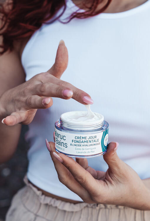 Cosmétique - lumière naturelle en extérieur Cosmétique - lumière naturelle en extérieur